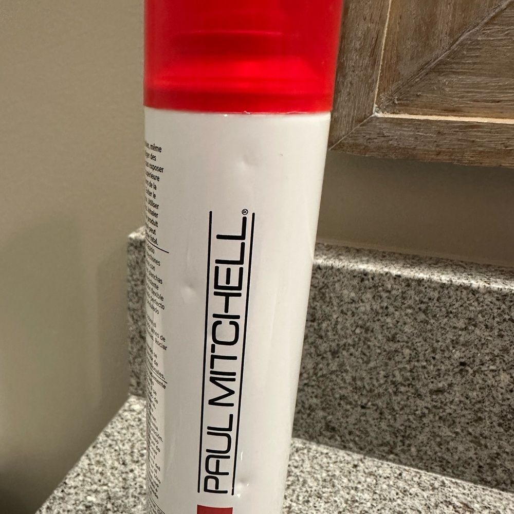 Paul Mitchell Hot Off The Press Heat Protectant - Picture 3 of 6